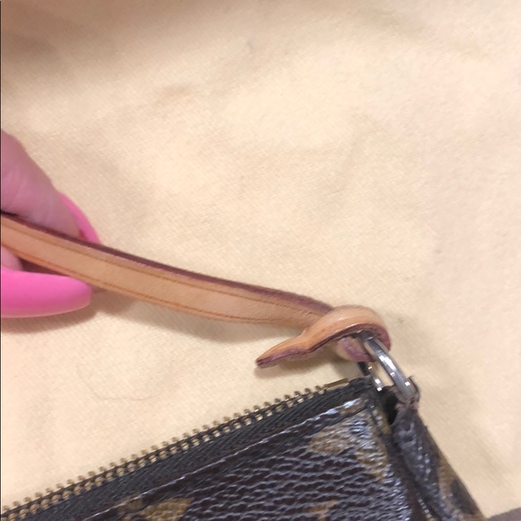 ‼️‼️SOLD ‼️‼️Louis Vuitton Puchette - Picture 2 of 5